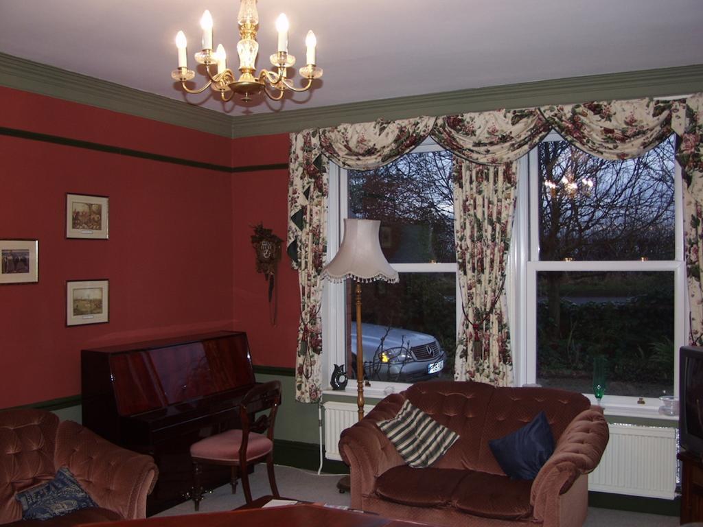 Leadon House Hotel Ледбъри Екстериор снимка