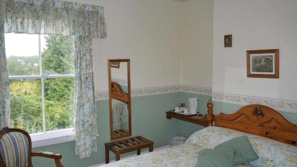 Leadon House Hotel Ледбъри Стая снимка