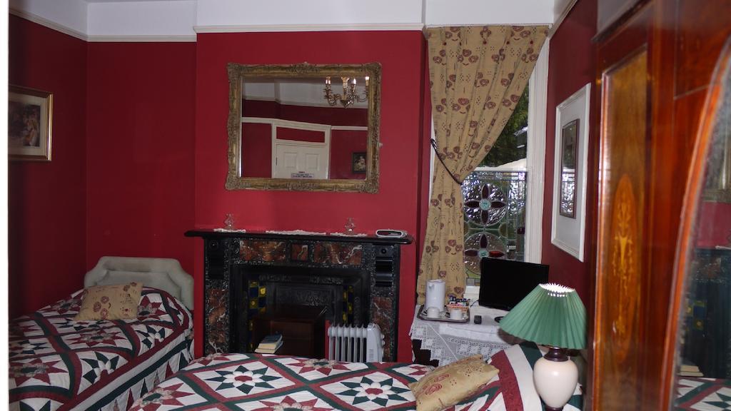 Leadon House Hotel Ледбъри Стая снимка
